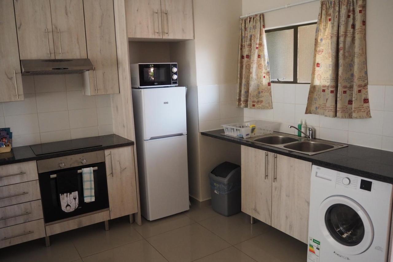 Or Tambo Self Catering Apartments, The Willows บ็อคสเบิร์ก ภายนอก รูปภาพ
