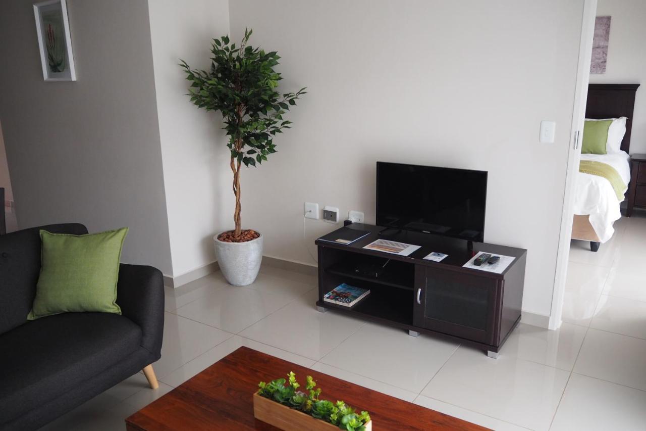 Or Tambo Self Catering Apartments, The Willows บ็อคสเบิร์ก ภายนอก รูปภาพ