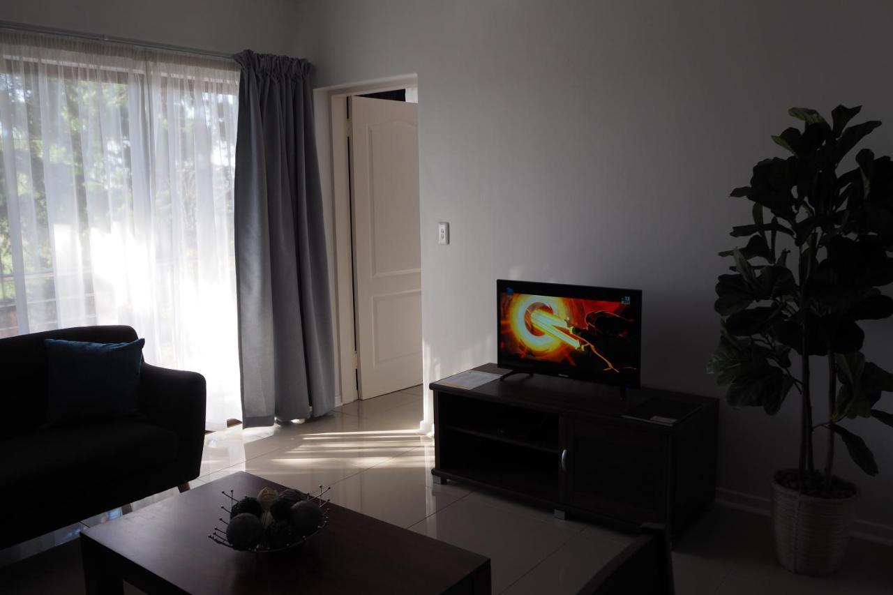 Or Tambo Self Catering Apartments, The Willows บ็อคสเบิร์ก ภายนอก รูปภาพ