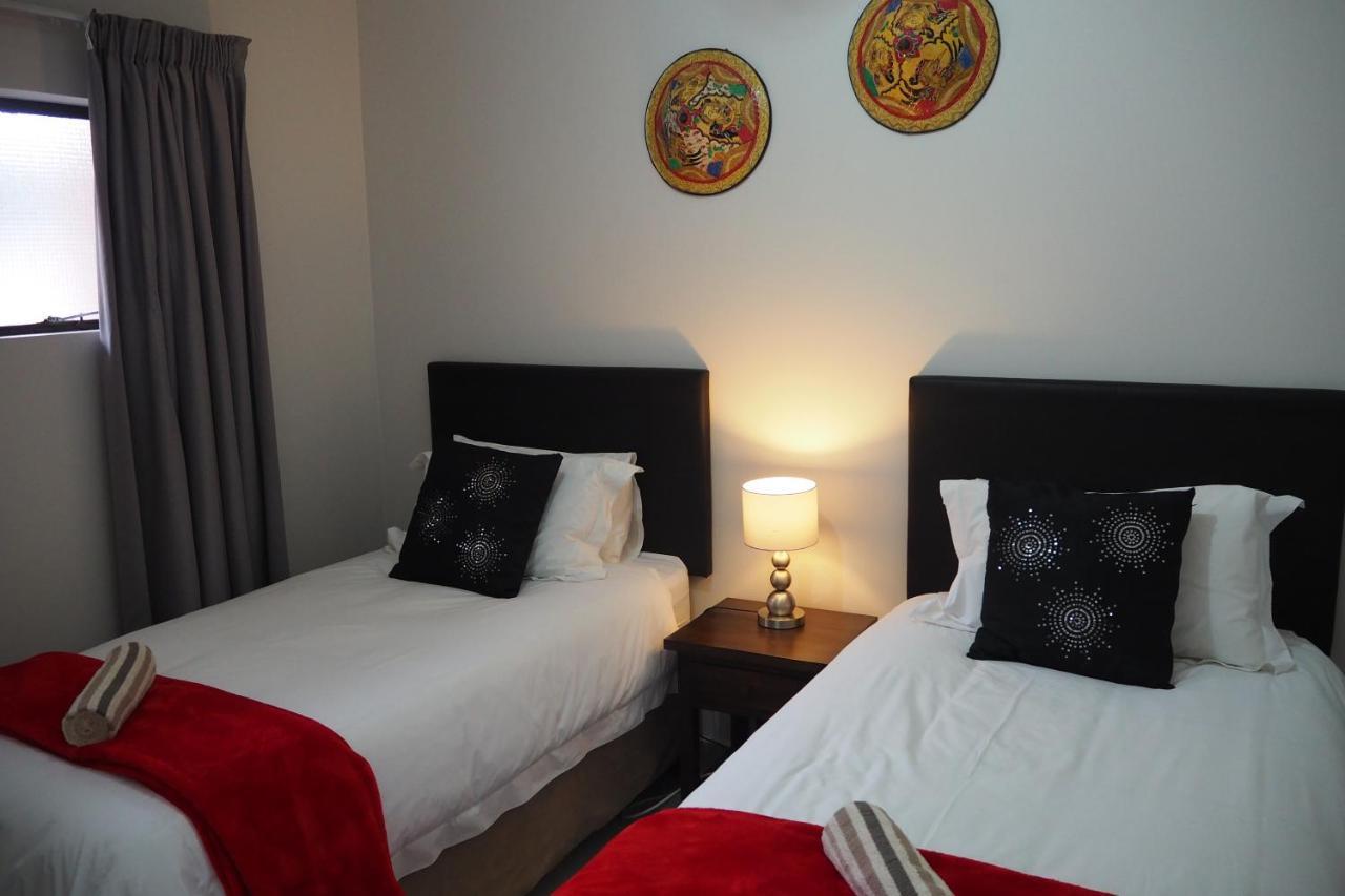 Or Tambo Self Catering Apartments, The Willows บ็อคสเบิร์ก ภายนอก รูปภาพ